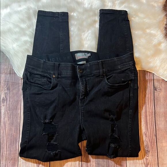 Torrid Bombshell Skinny Jeans - Picture 2 of 4